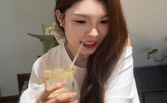 亚洲一卡二卡三卡四卡无卡麻豆